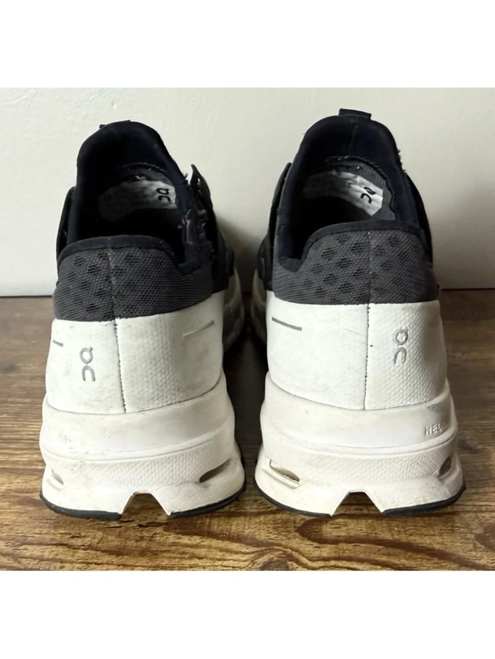 On Cloudultra 2 All Terrain Running Shoes Women's Size 7.5 Black White Helion - Picture 6 of 11